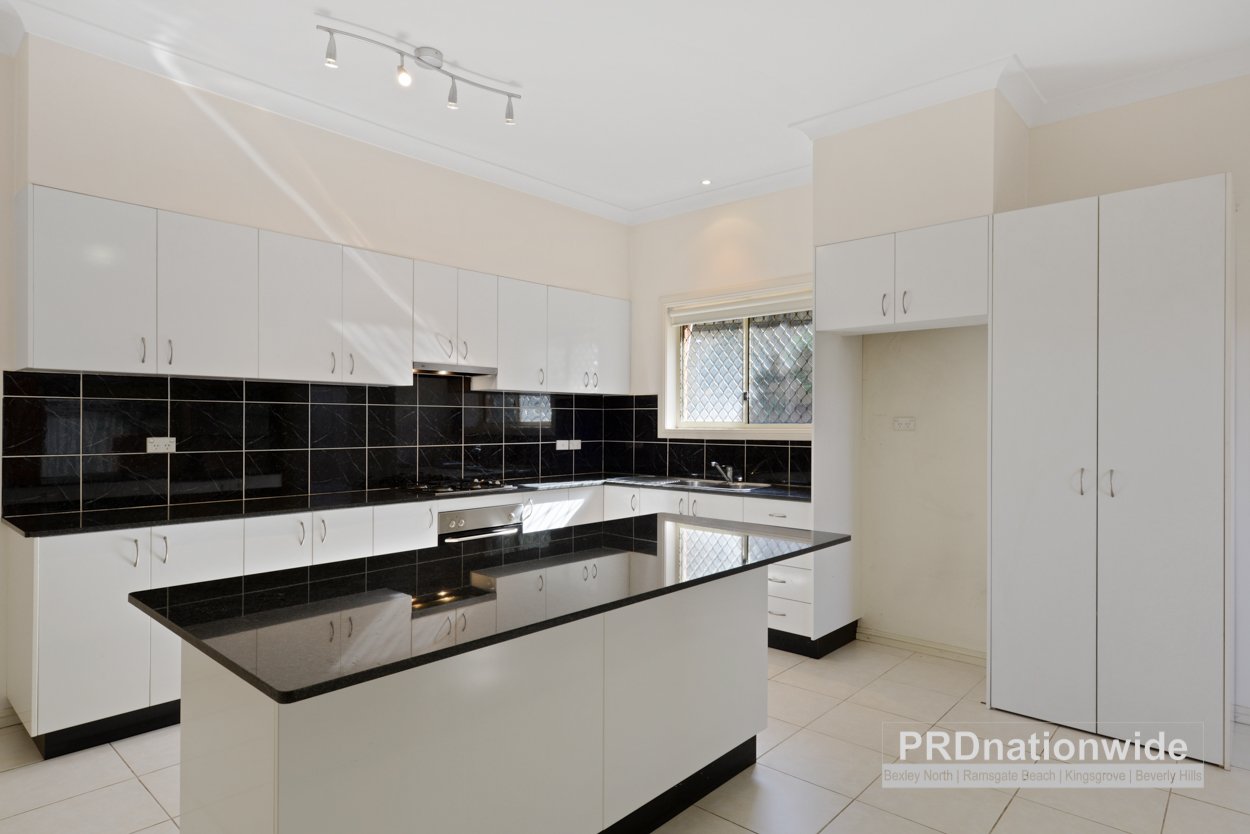 16A Kooreela Street KINGSGROVE 4