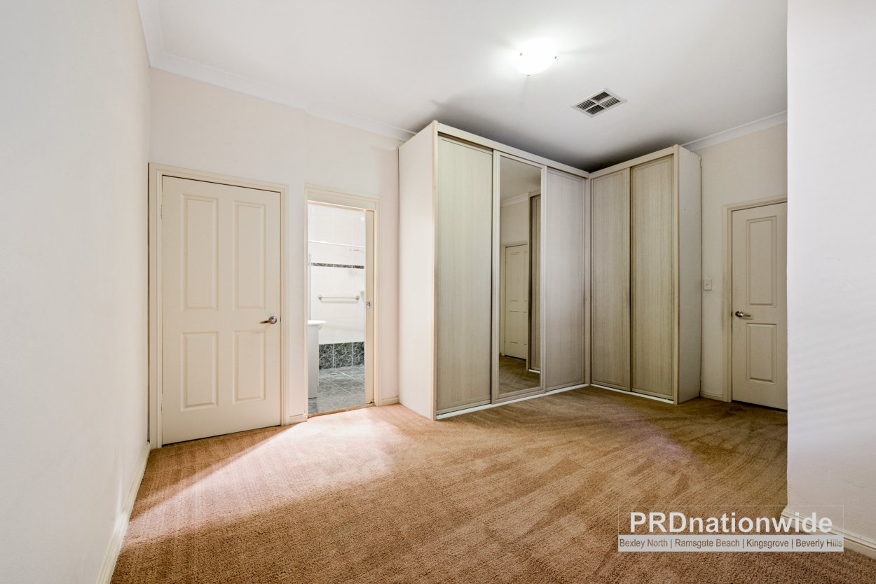 16A Kooreela Street KINGSGROVE 6