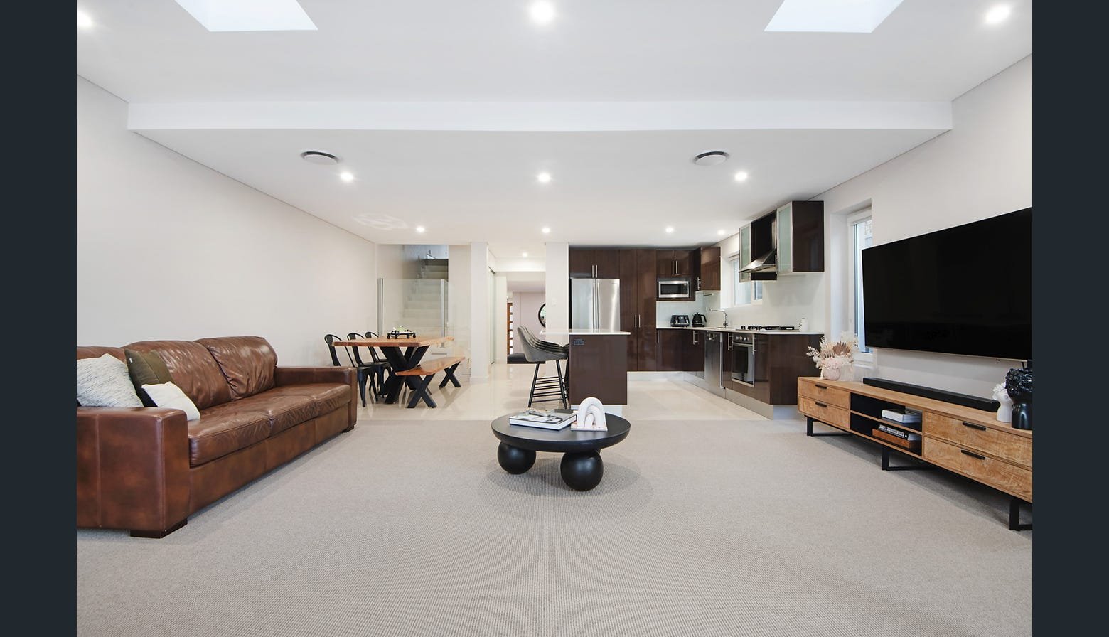 16A Mavis Avenue PEAKHURST 3