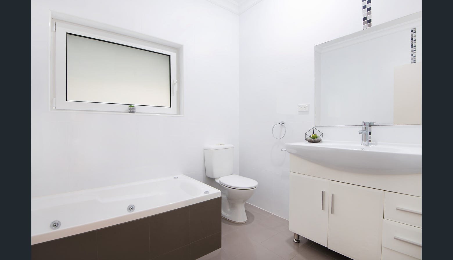 16A Mavis Avenue PEAKHURST 7