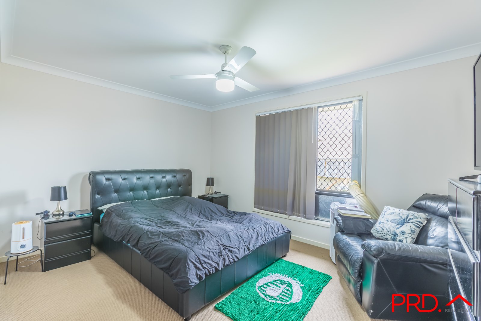 16a McKinlay Place TAMWORTH 7