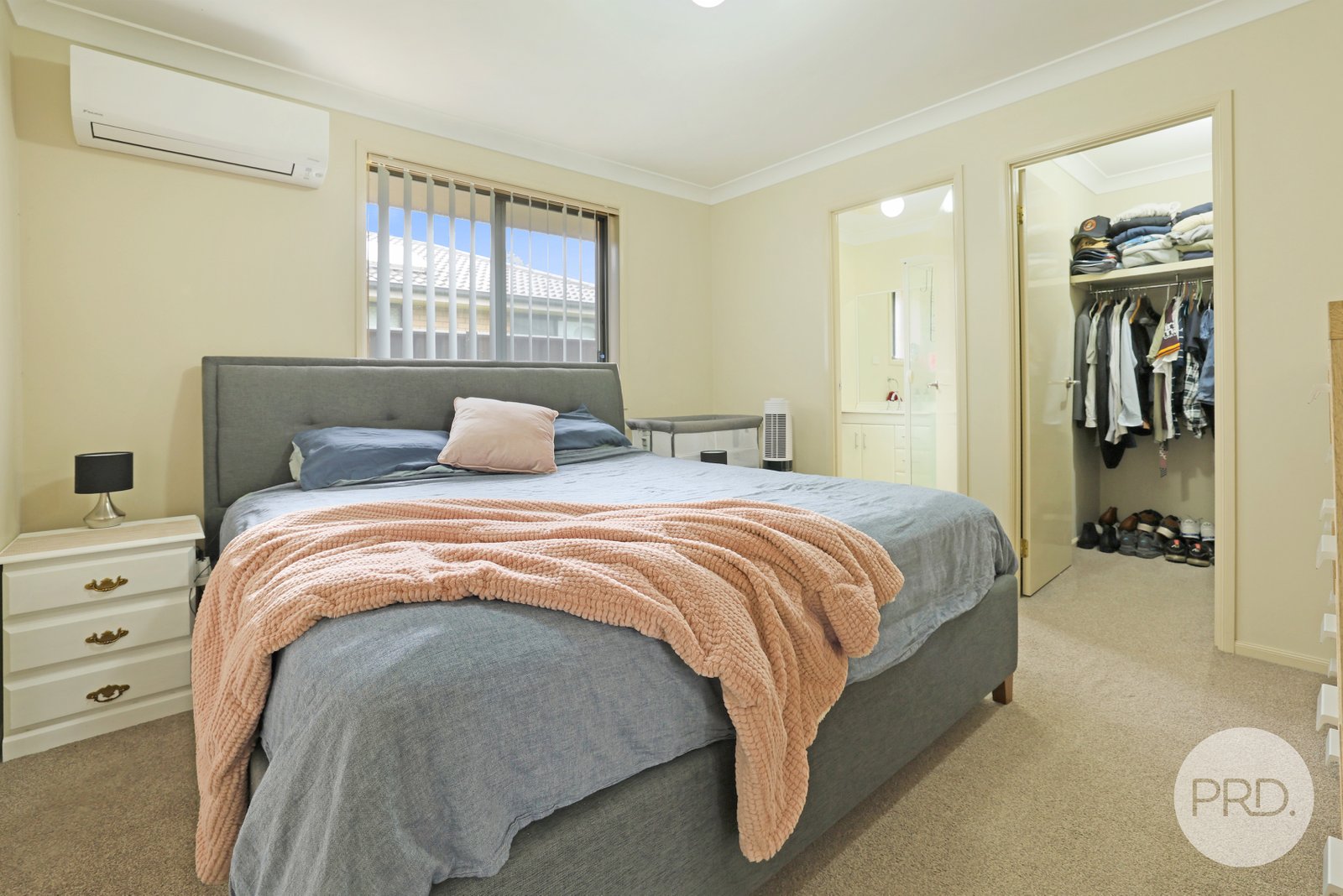 16a Rosella Avenue TAMWORTH 8