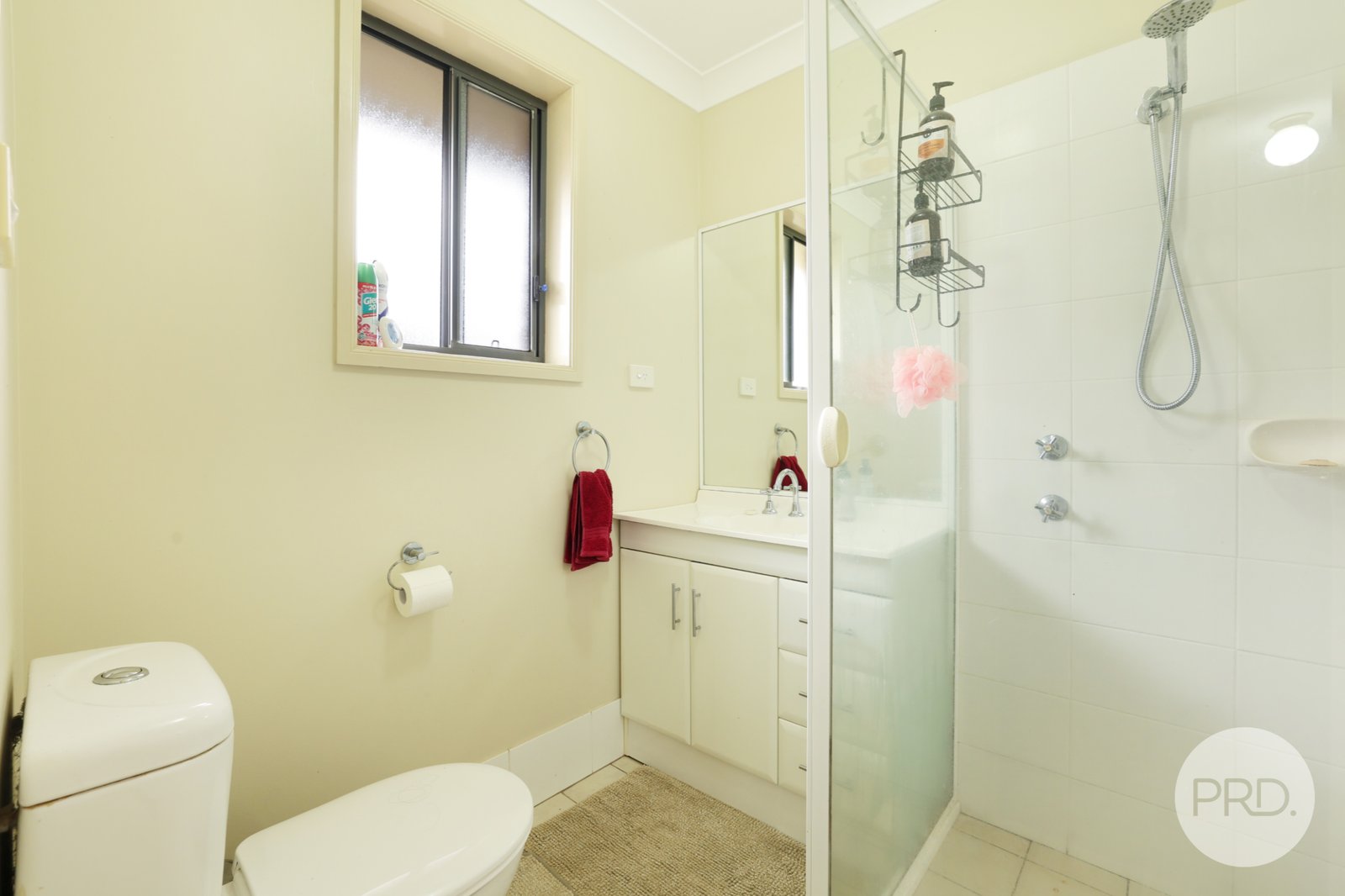 16a Rosella Avenue TAMWORTH 9