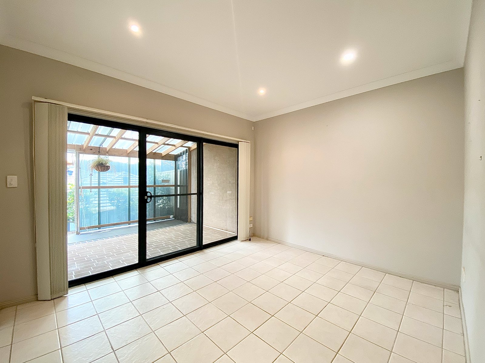 16a Seagrass Circuit CORLETTE 12