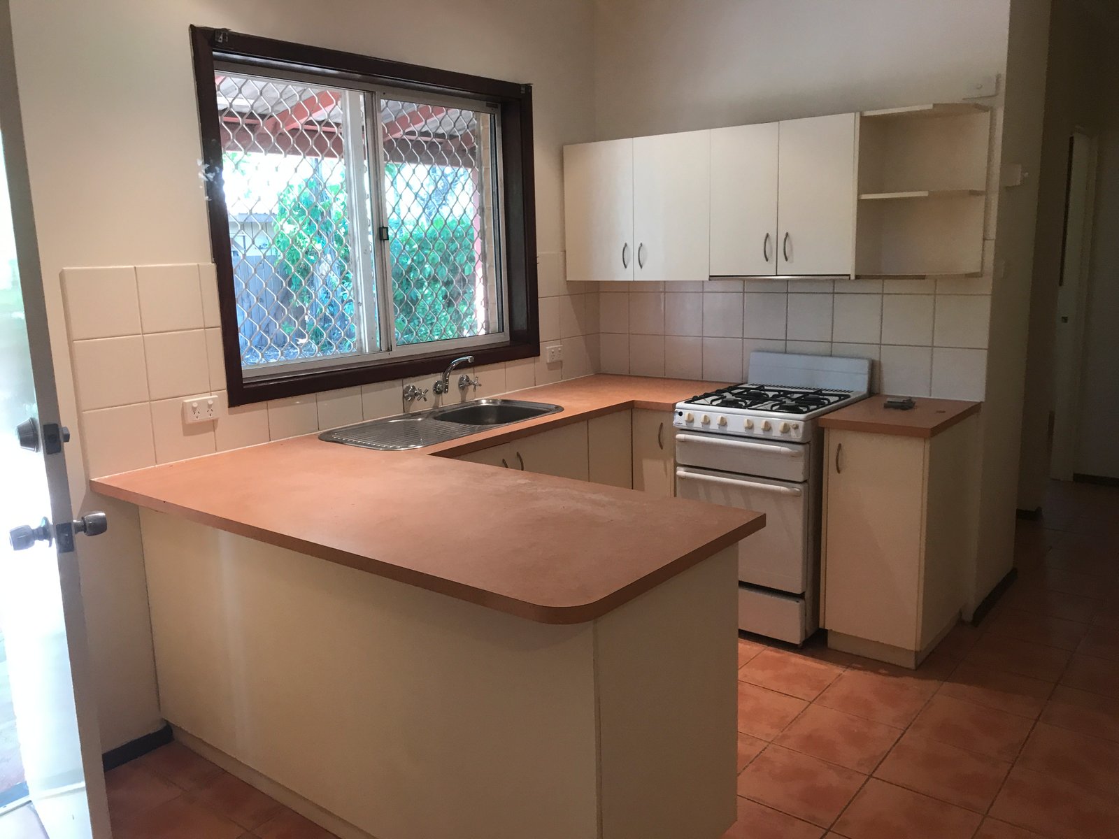 16A Tang Street BROOME 2