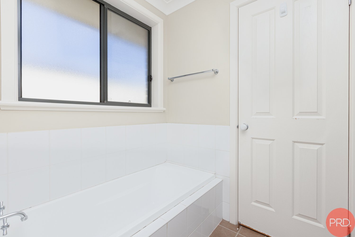 16A Thomas Street BRANXTON 12