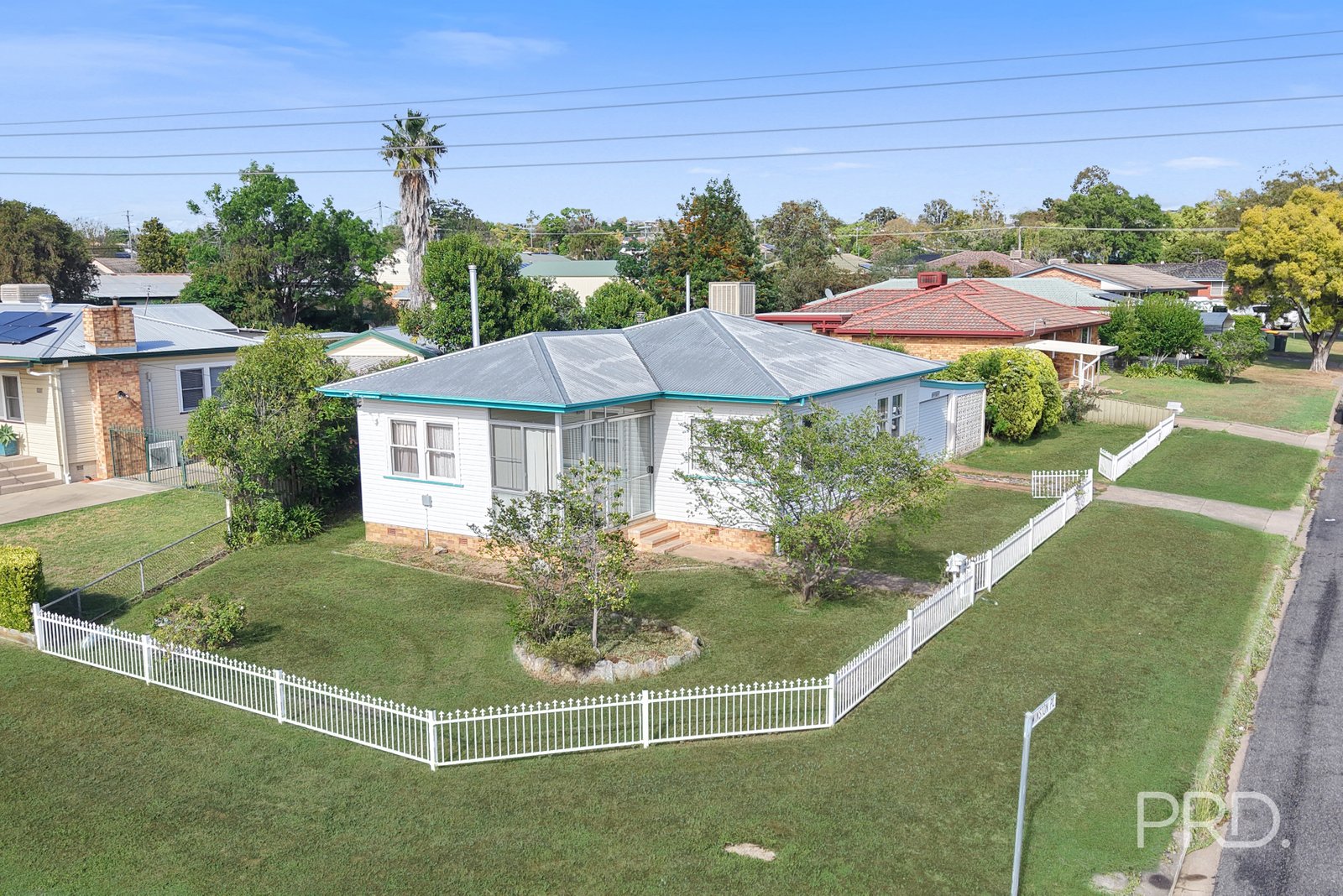 16B Churchill Street TAMWORTH 3