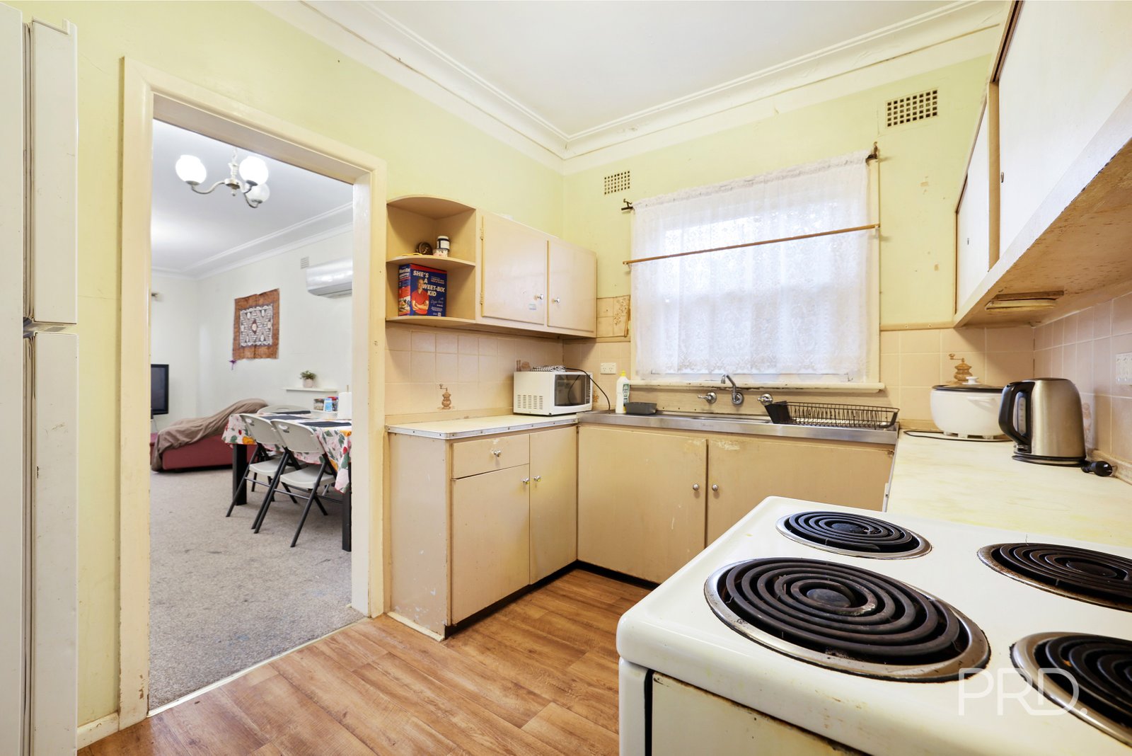 16B Churchill Street TAMWORTH 9