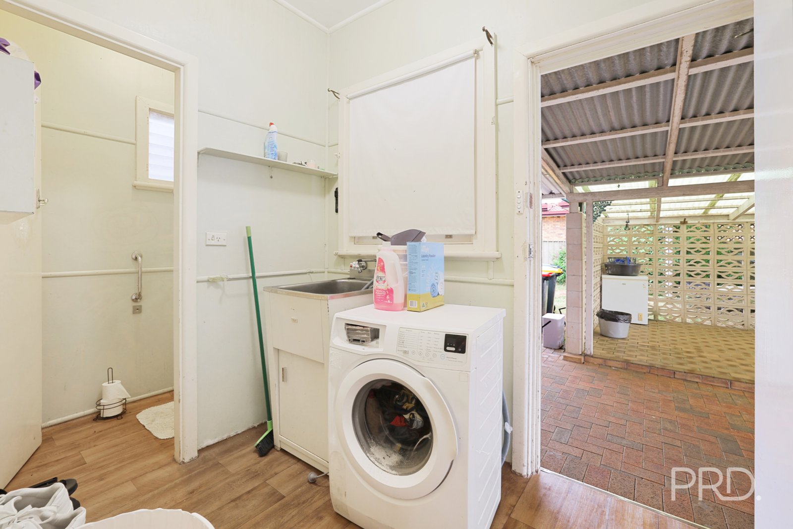 16B Churchill Street TAMWORTH 12