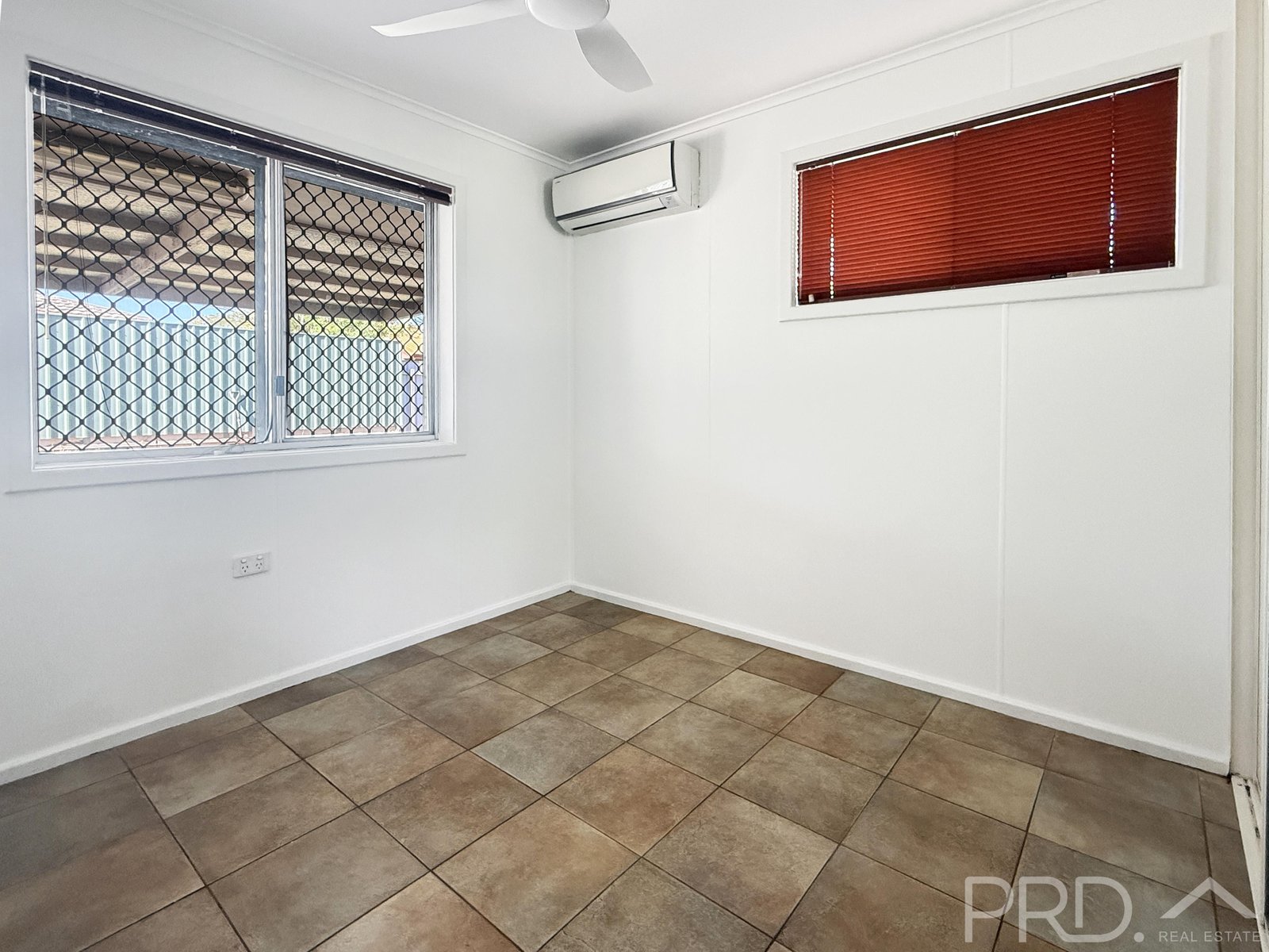 16b Cowan Way PEGS CREEK 12