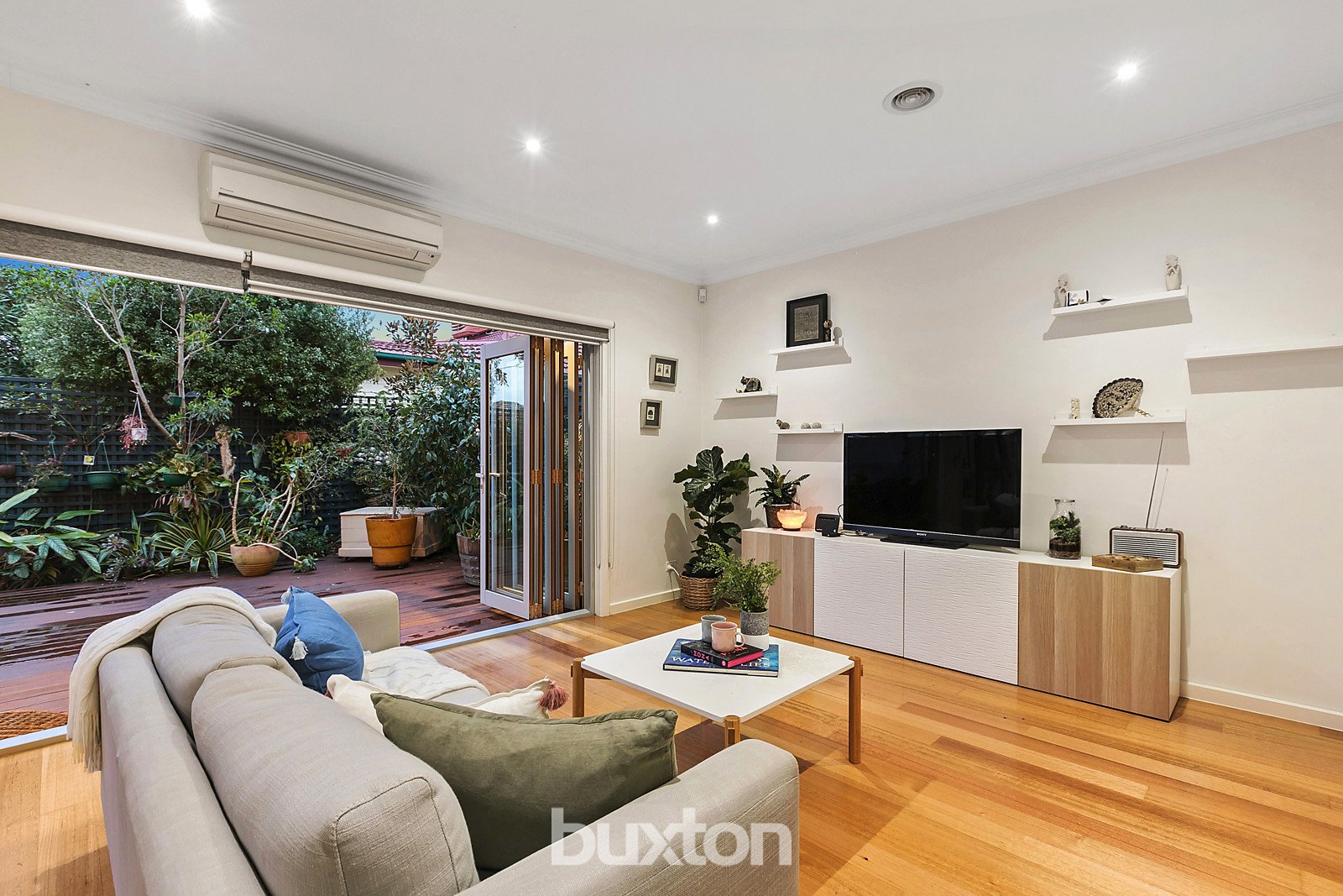 Gallery: 16b McKay Street