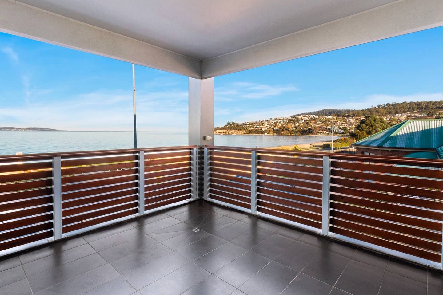 16B Ocean Esplanade BLACKMANS BAY 12