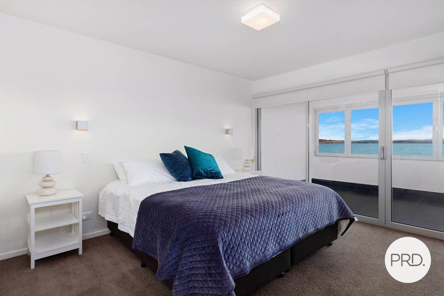 16B Ocean Esplanade BLACKMANS BAY 9