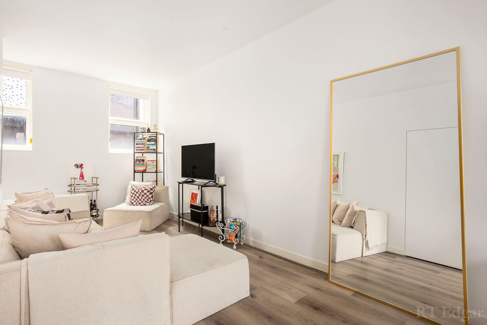 Real Estate and Property in 16B Stables Lane, South Yarra, VIC