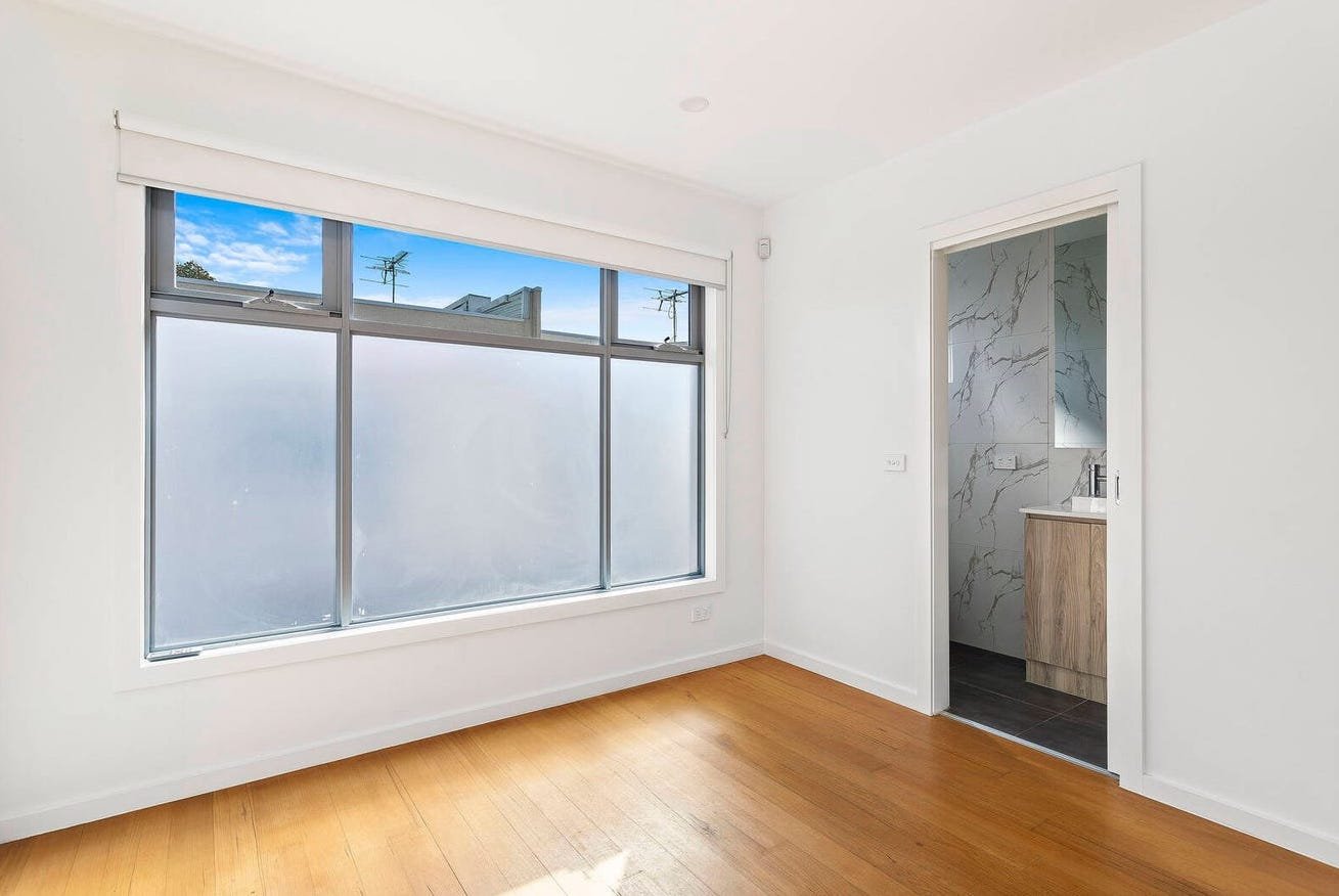 Gallery: 16B Stafford Street