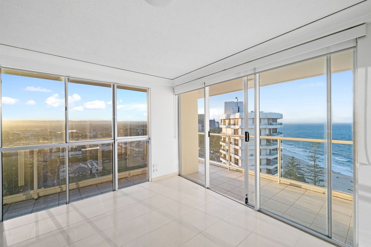 16F/52 Goodwin Terrace Burleigh Heads 7