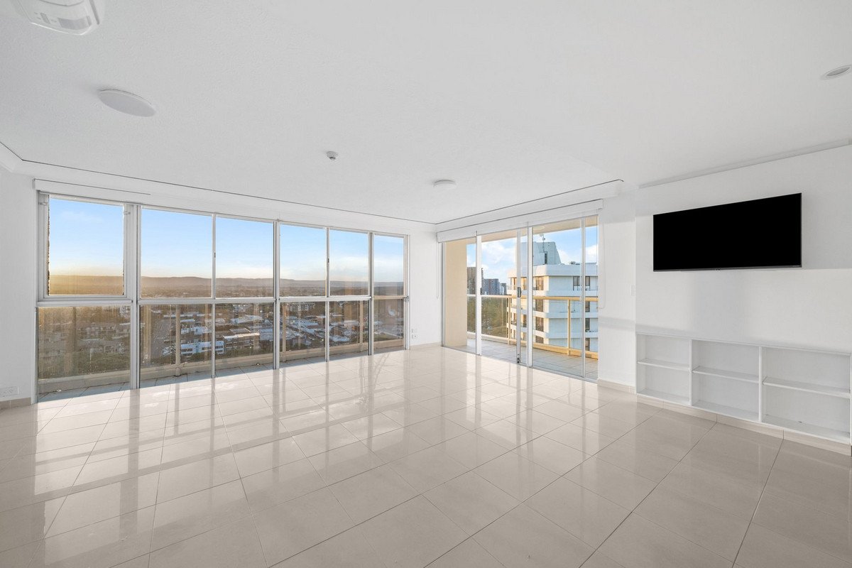 16F/52 Goodwin Terrace Burleigh Heads 8