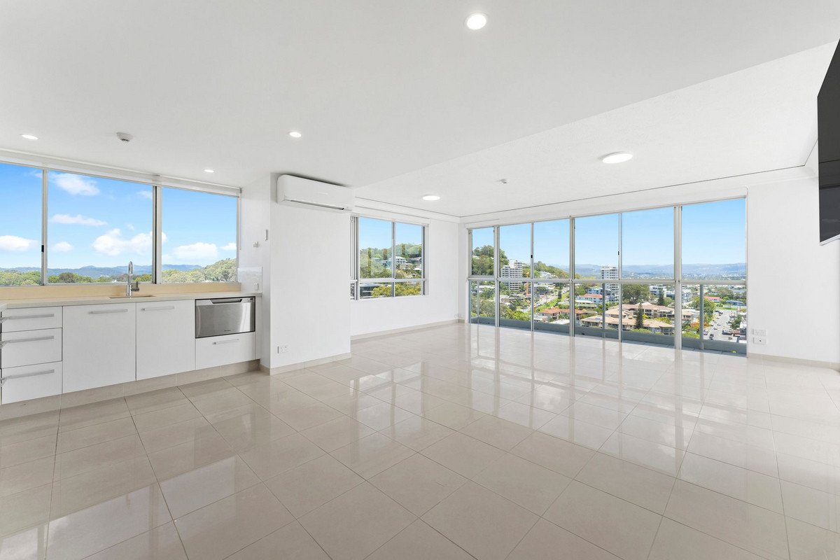 16F/52 Goodwin Terrace Burleigh Heads 13