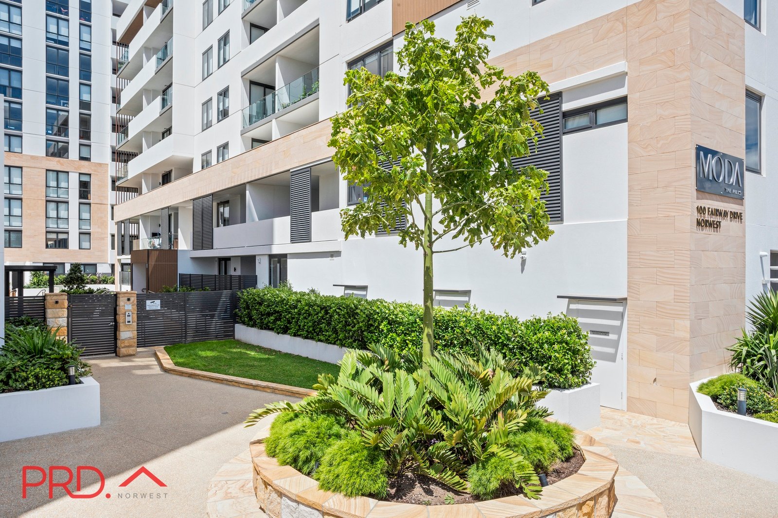 16G/100 Fairway Drive NORWEST 10