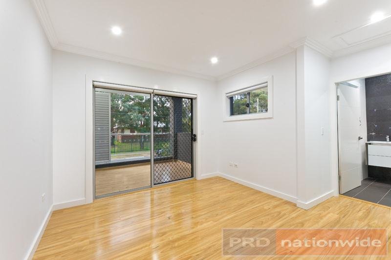 17 & 17A Napoli Street PADSTOW 5