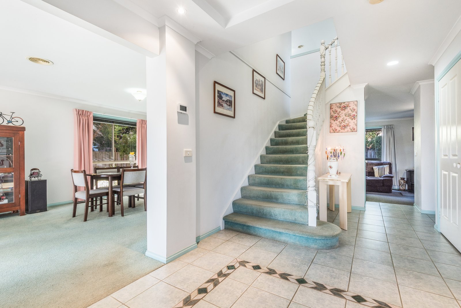 Gallery: 17-18 Mossgiel Court