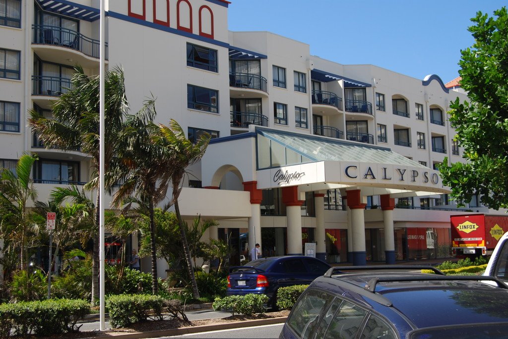 17 & 18/118 Griffith Street COOLANGATTA 7