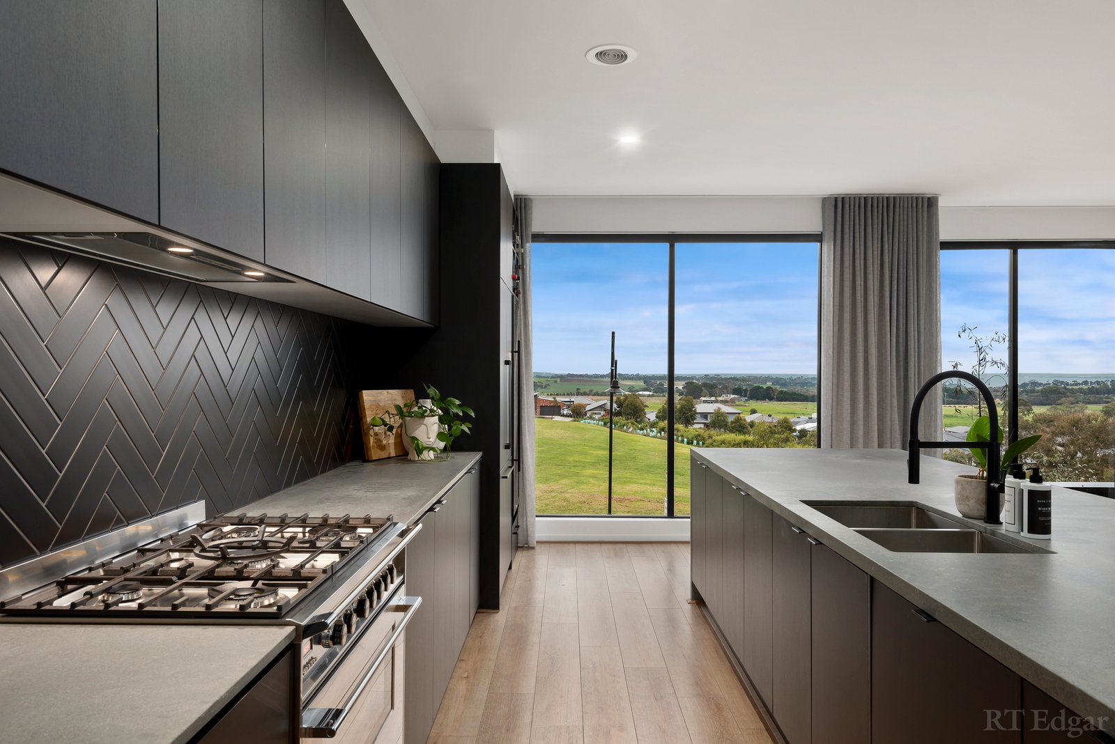 Real Estate and Property in 17-19 Etosha Way, Curlewis, VIC