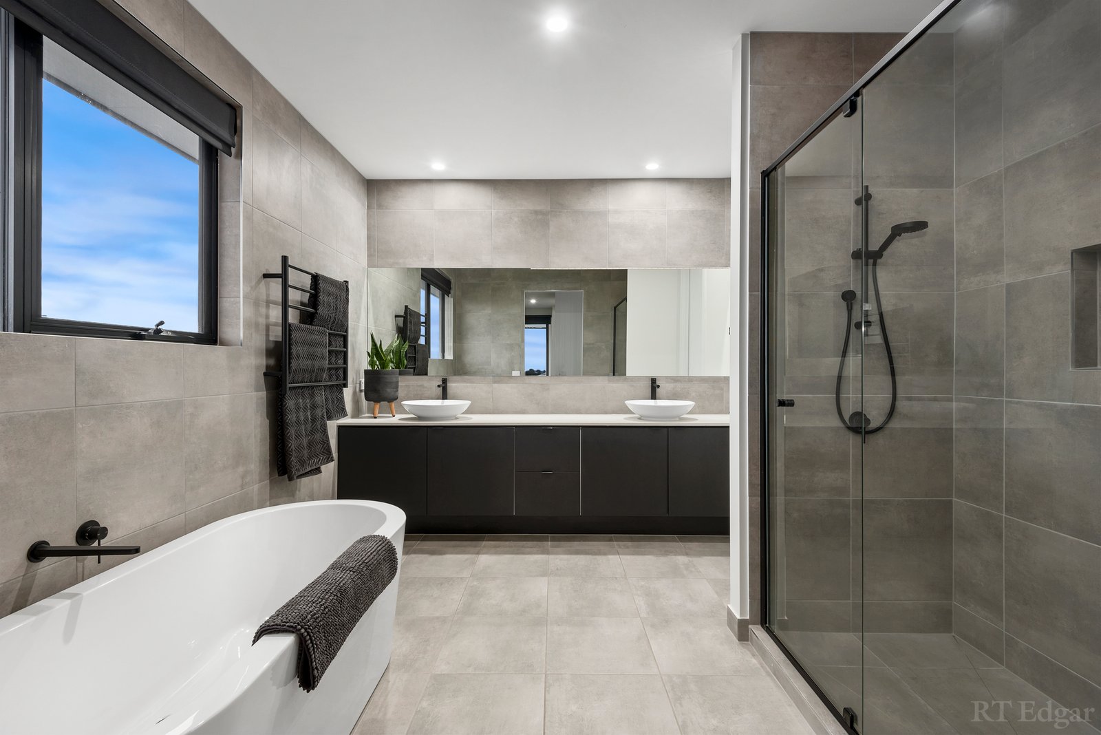 Real Estate and Property in 17-19 Etosha Way, Curlewis, VIC