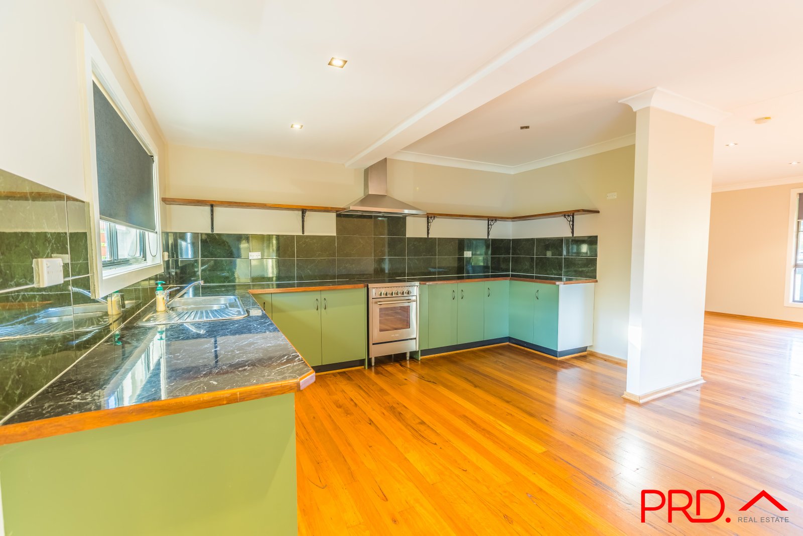 17-19 Frederick Street WOOLOMIN 6