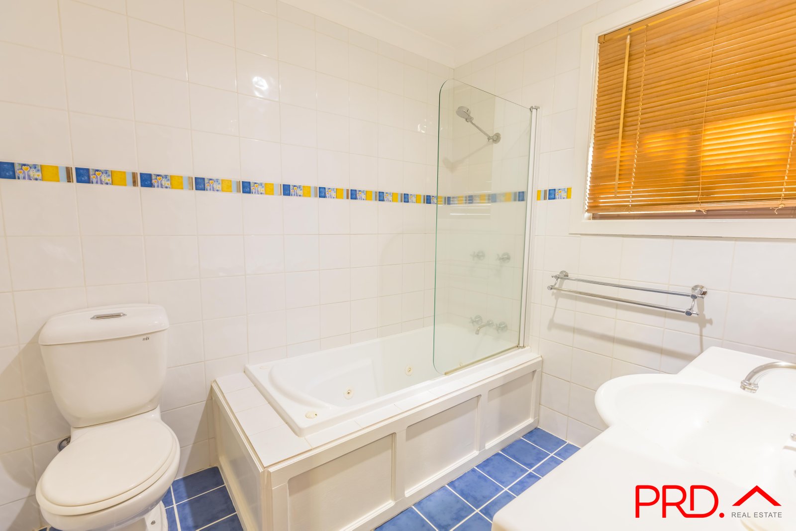 17-19 Frederick Street WOOLOMIN 10
