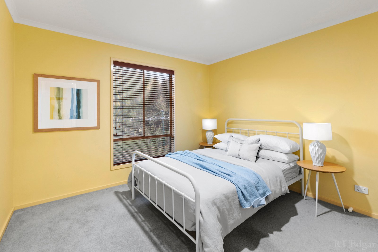 Real Estate and Property in 17-25 Kooroui Court, Drysdale, VIC