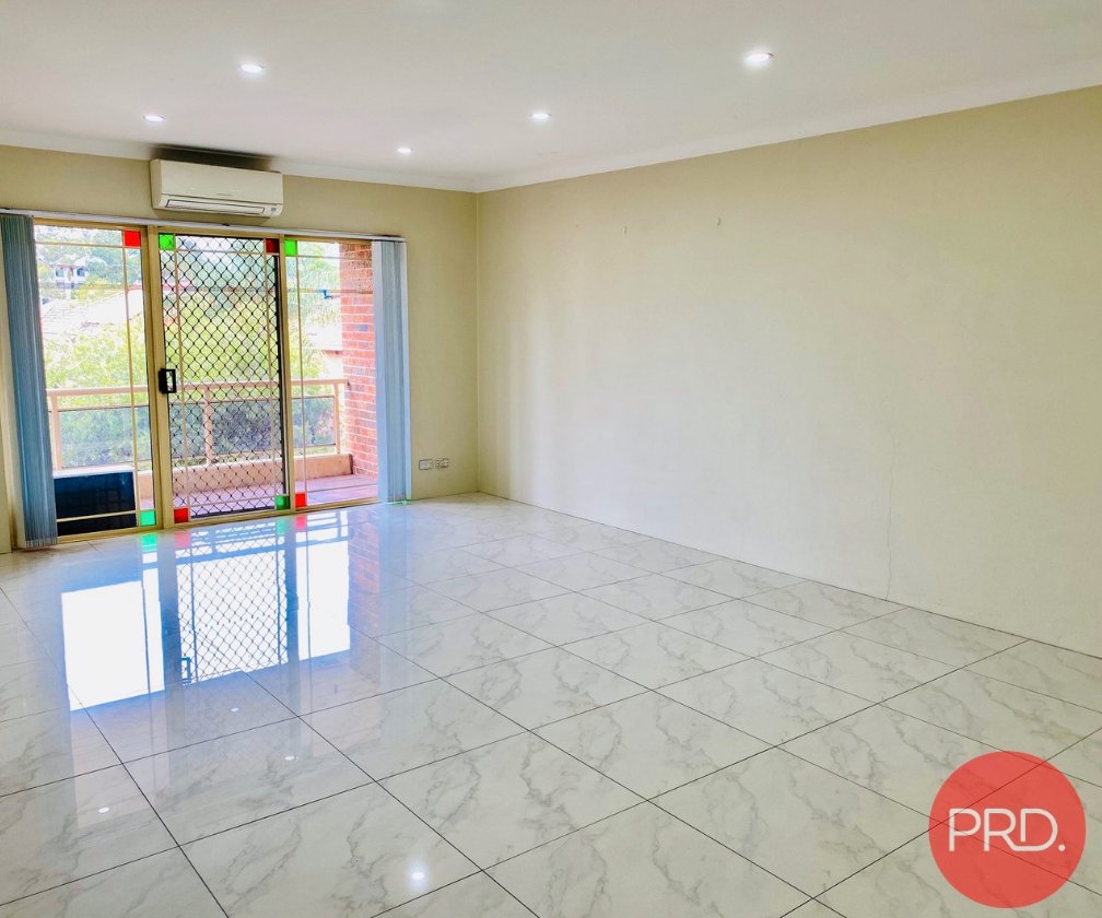 17 / 54-56 Sir Joseph Banks Street BANKSTOWN 5