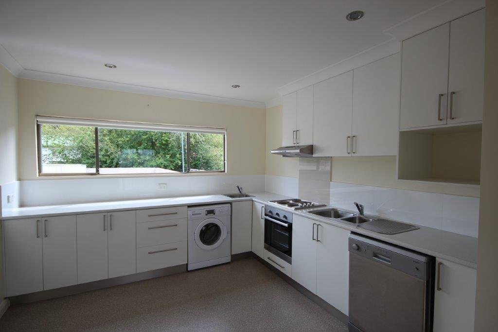 1/7-9 Burgan Circle CHIGWELL 1