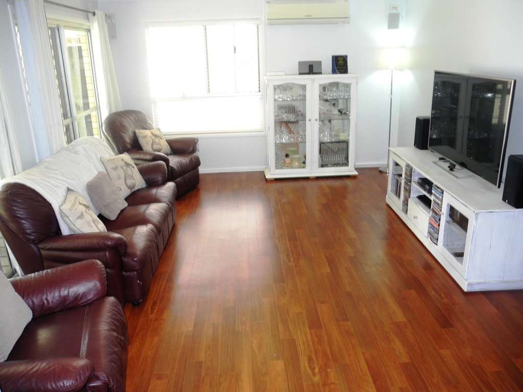 17 Alkina Crescent BOYNE ISLAND 3