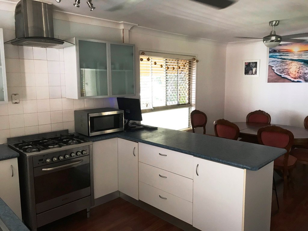 17 Alkina Crescent BOYNE ISLAND 11