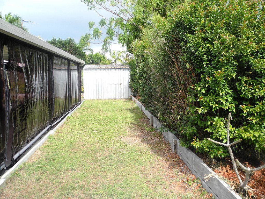 17 Alkina Crescent BOYNE ISLAND 19