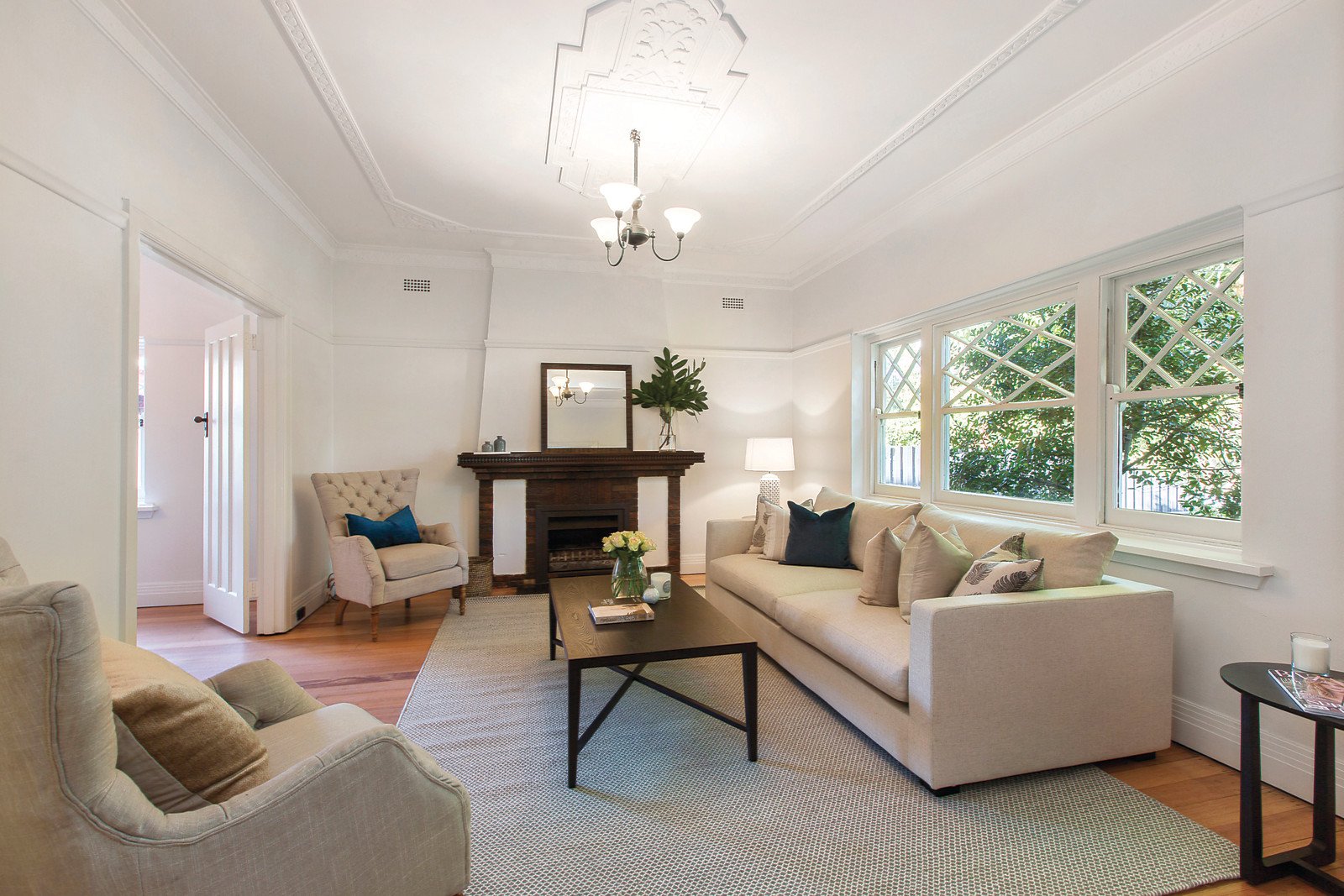 17 Allaville Avenue, Glen Iris, VIC