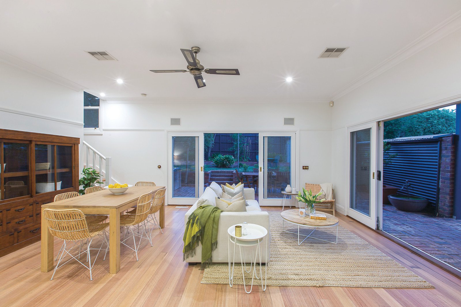 17 Allaville Avenue, Glen Iris, VIC