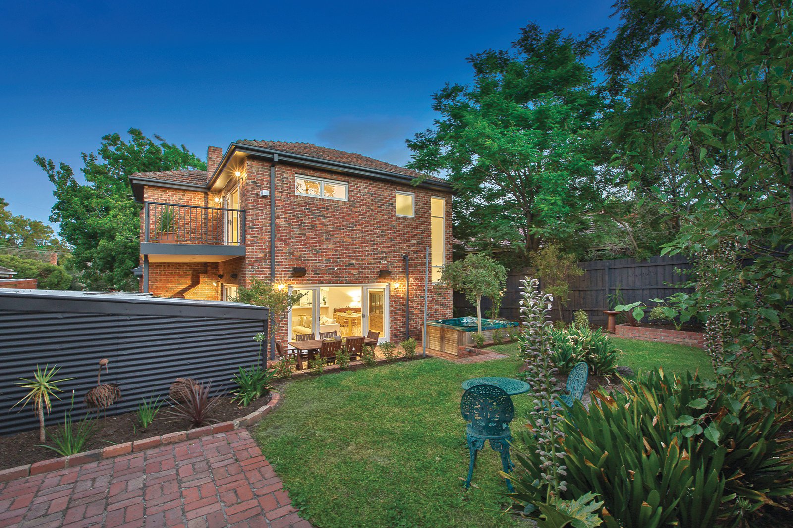 17 Allaville Avenue, Glen Iris, VIC