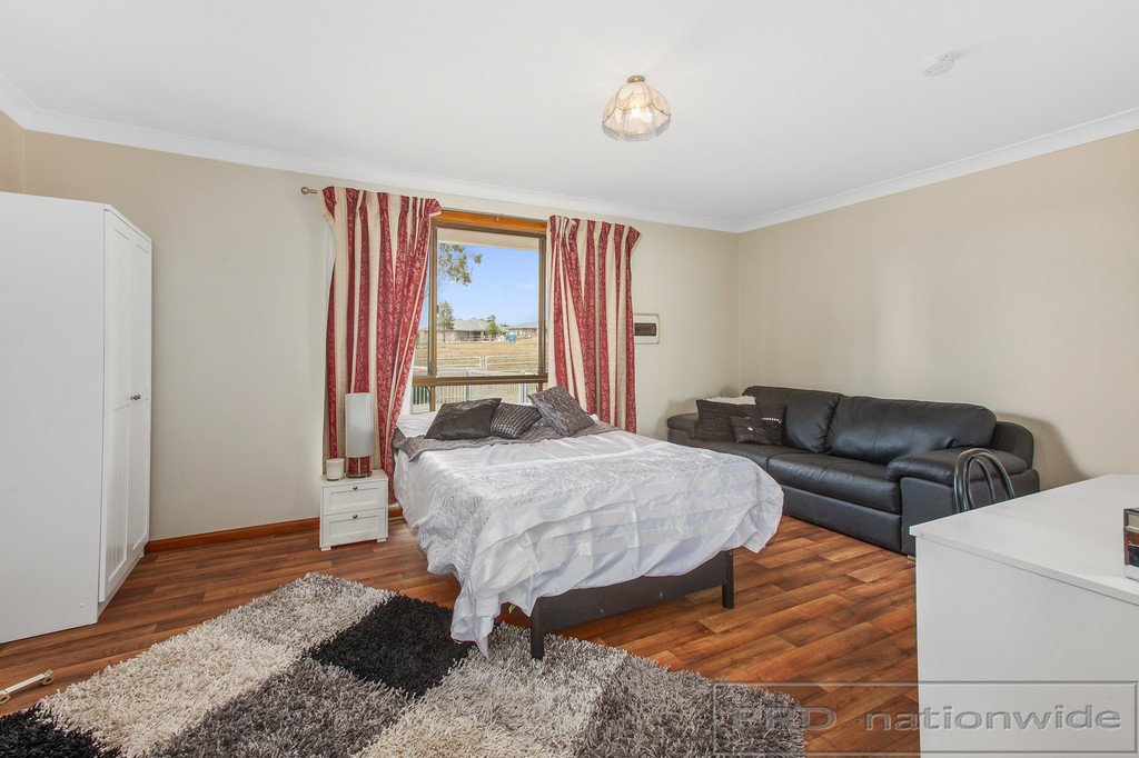 17 Alma Rd  BRANXTON 16