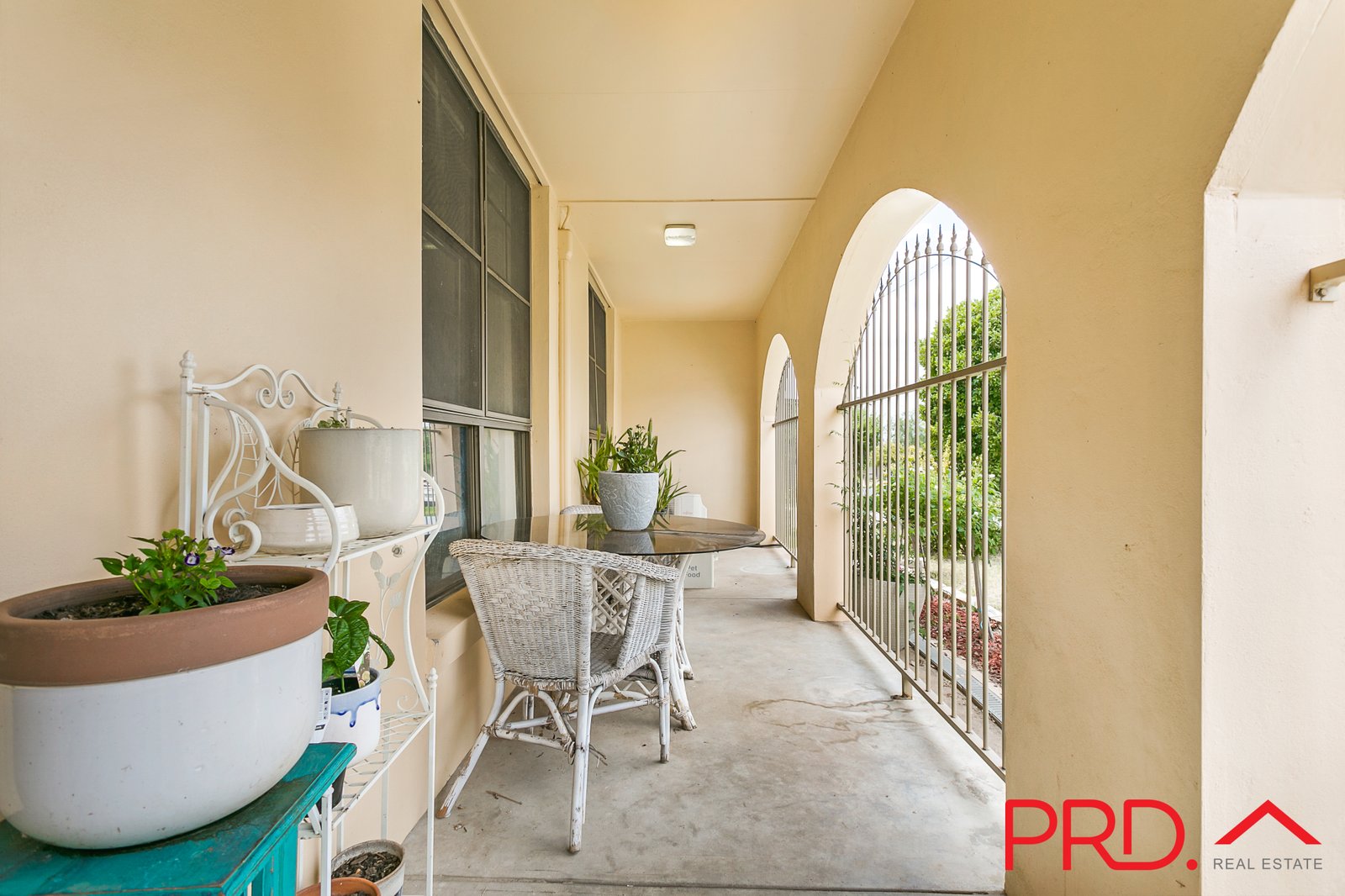 17 Amaroo Road TAMWORTH 4