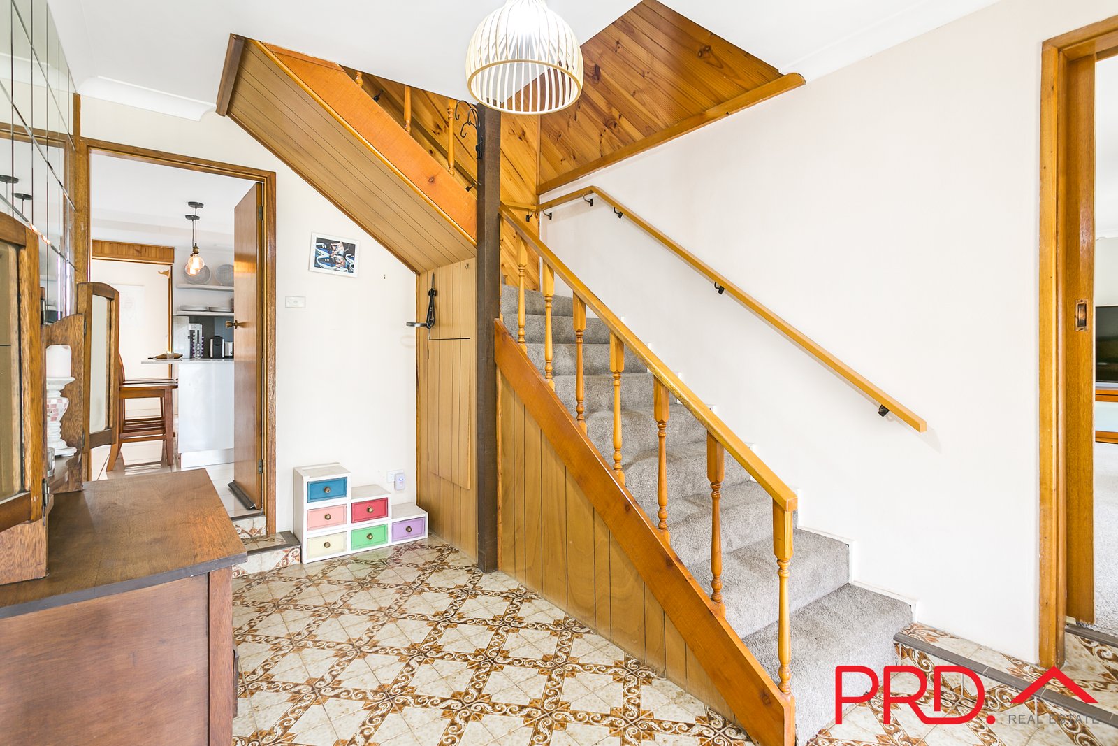 17 Amaroo Road TAMWORTH 5