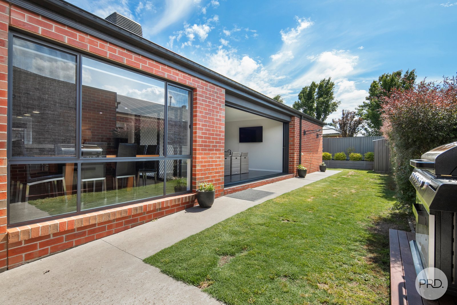 17 Angus Close DELACOMBE 13