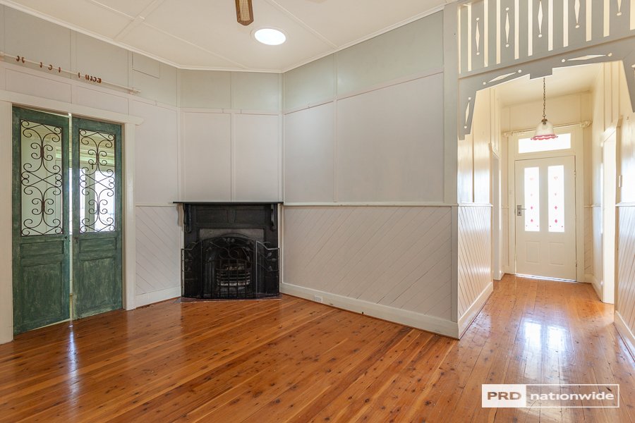 17 Anzac Parade WERRIS CREEK 4