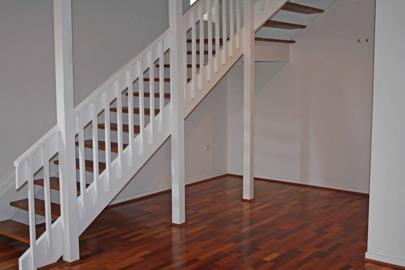 1/7 Aquila Court MERMAID WATERS 7