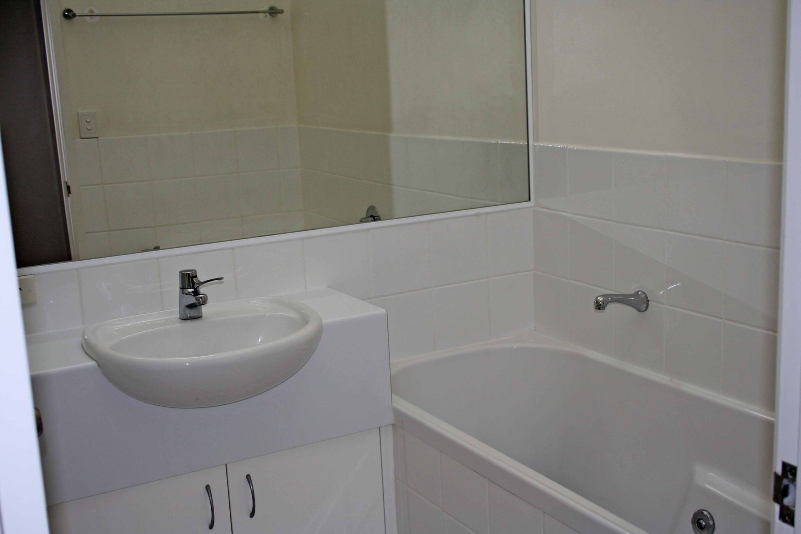 1/7 Aquila Court MERMAID WATERS 16