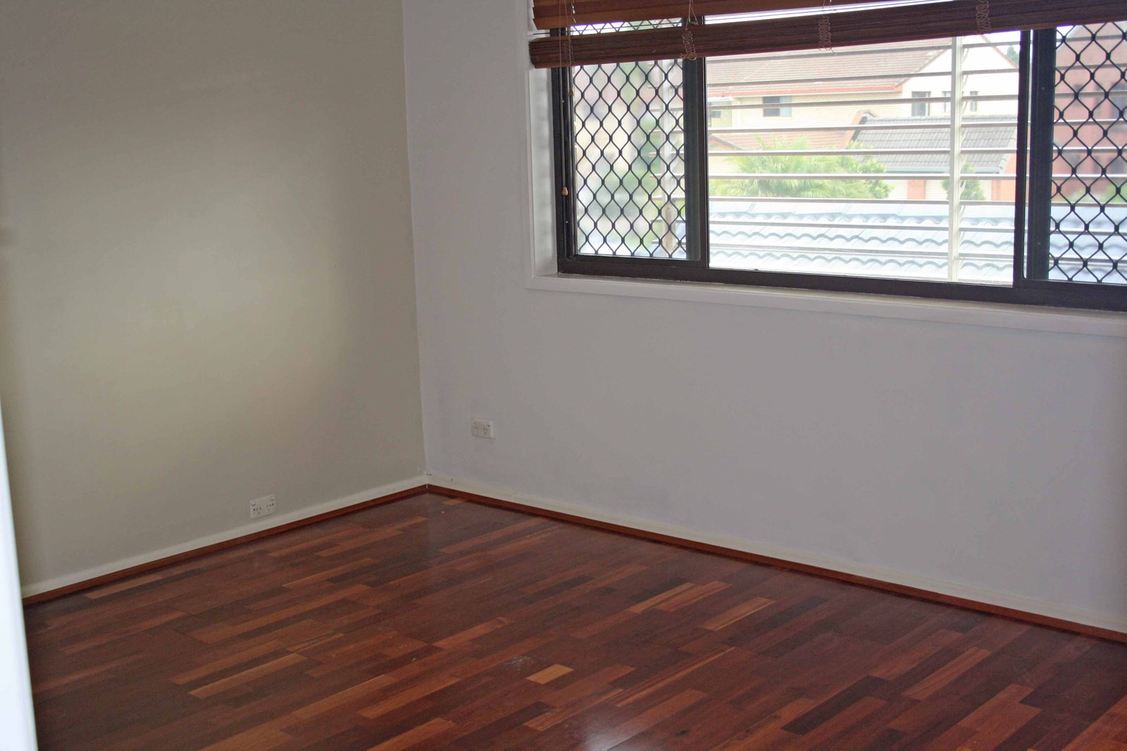 1/7 Aquila Court MERMAID WATERS 11