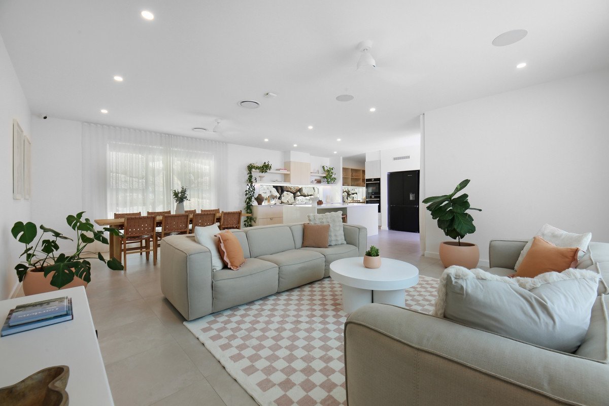 17 Arbury Hill Close Burleigh Heads 9