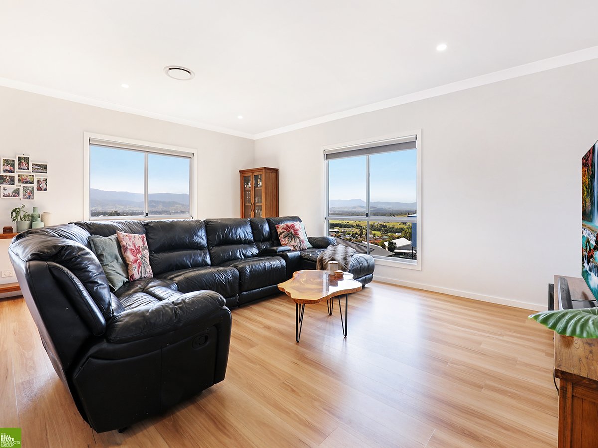 17 Ashton Close ALBION PARK 5