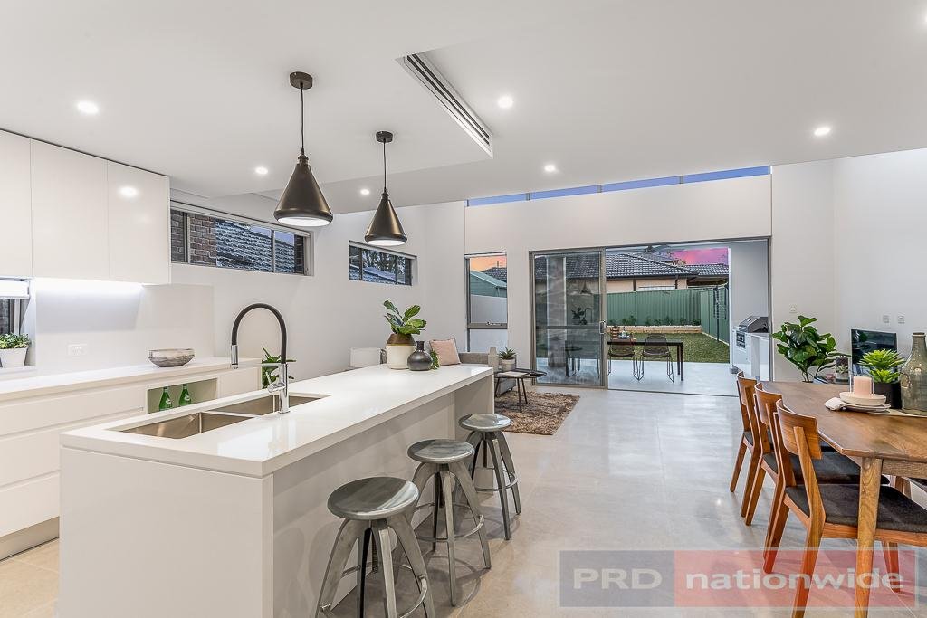 17 Austin Boulevard PICNIC POINT 4
